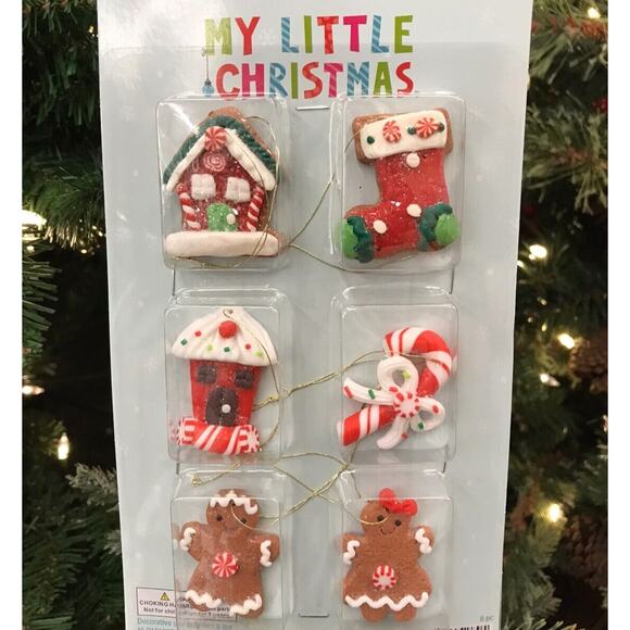 6 Gingerbread Themed Ornaments Christmas Mini Tree Decorations - Picture 1 of 4